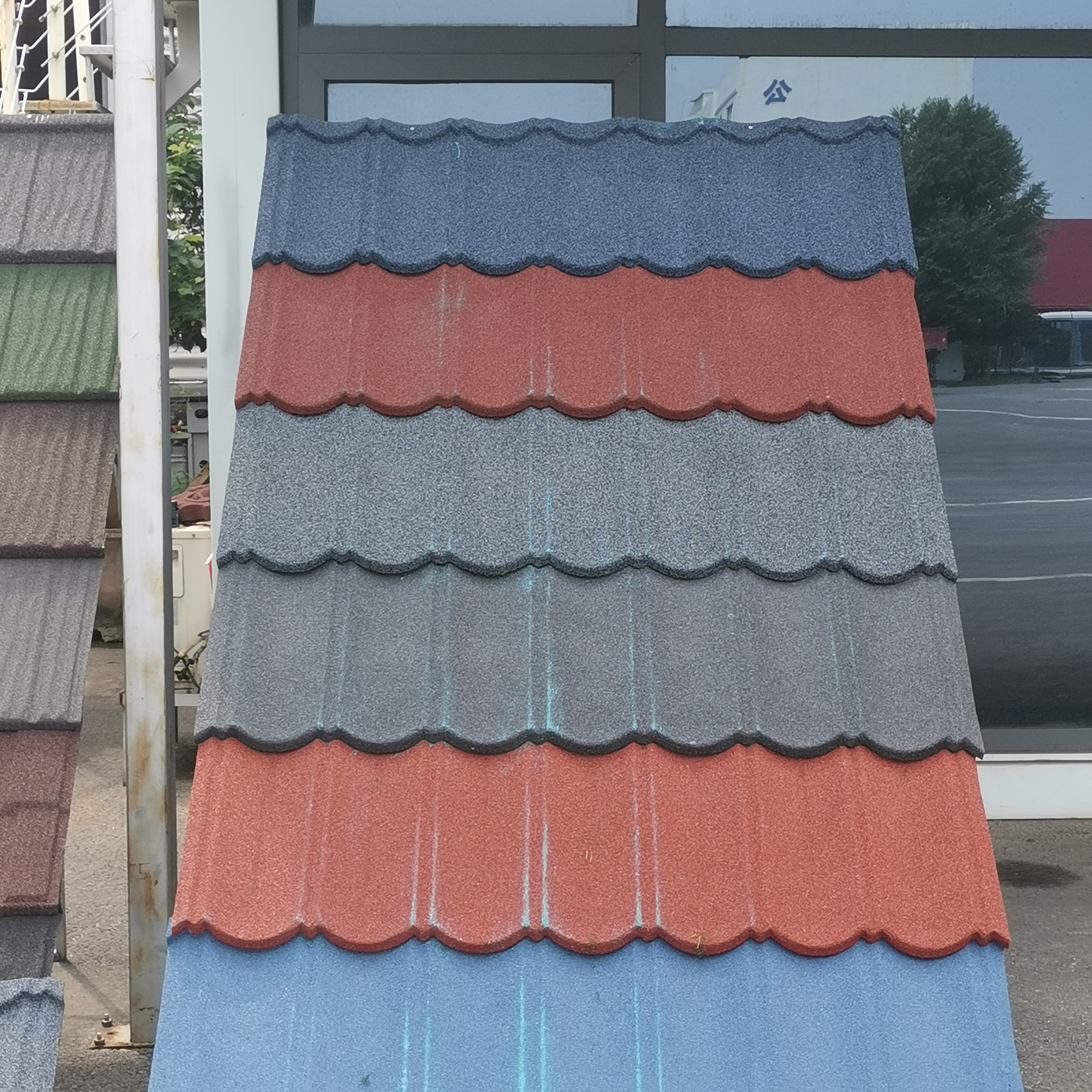 Stone coated steel roofing tile