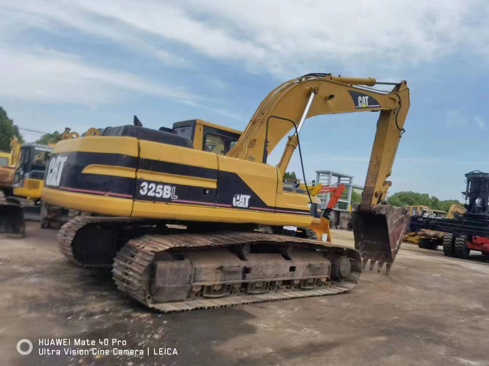 CAT325BL